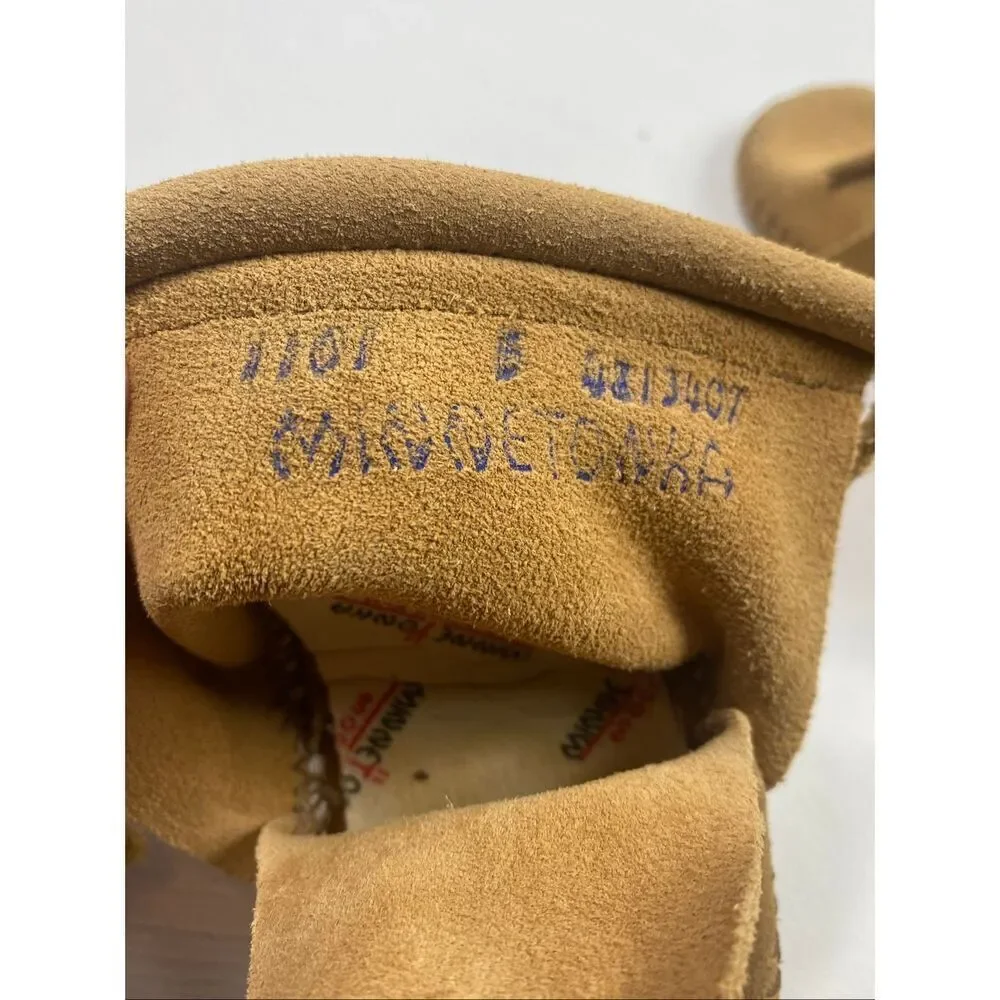 Minnetonka Infant Suede Moccasin Booties Tan Lace Up Crib Shoes Size 5